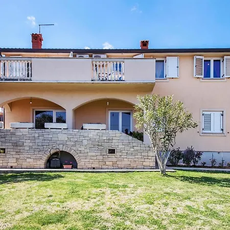 Awesome Apartment In Pula With Wifi Exterior photo